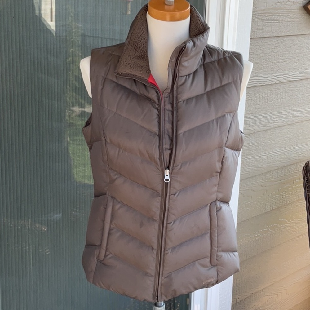 Eddie Bauer EB550 vest